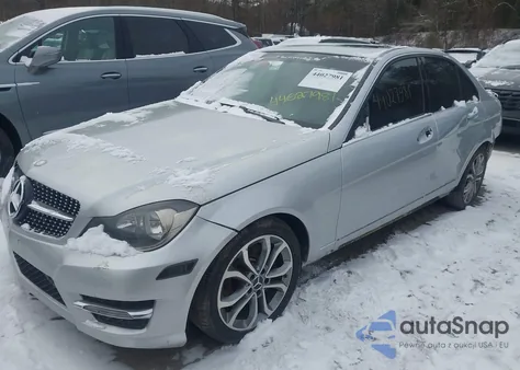 2013 Mercedes-Benz C 300 Sport 4Matic from USA, damaged, VIN WDDGF8AB4DR295056